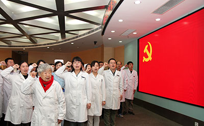 01-085+老專家新黨員.jpg